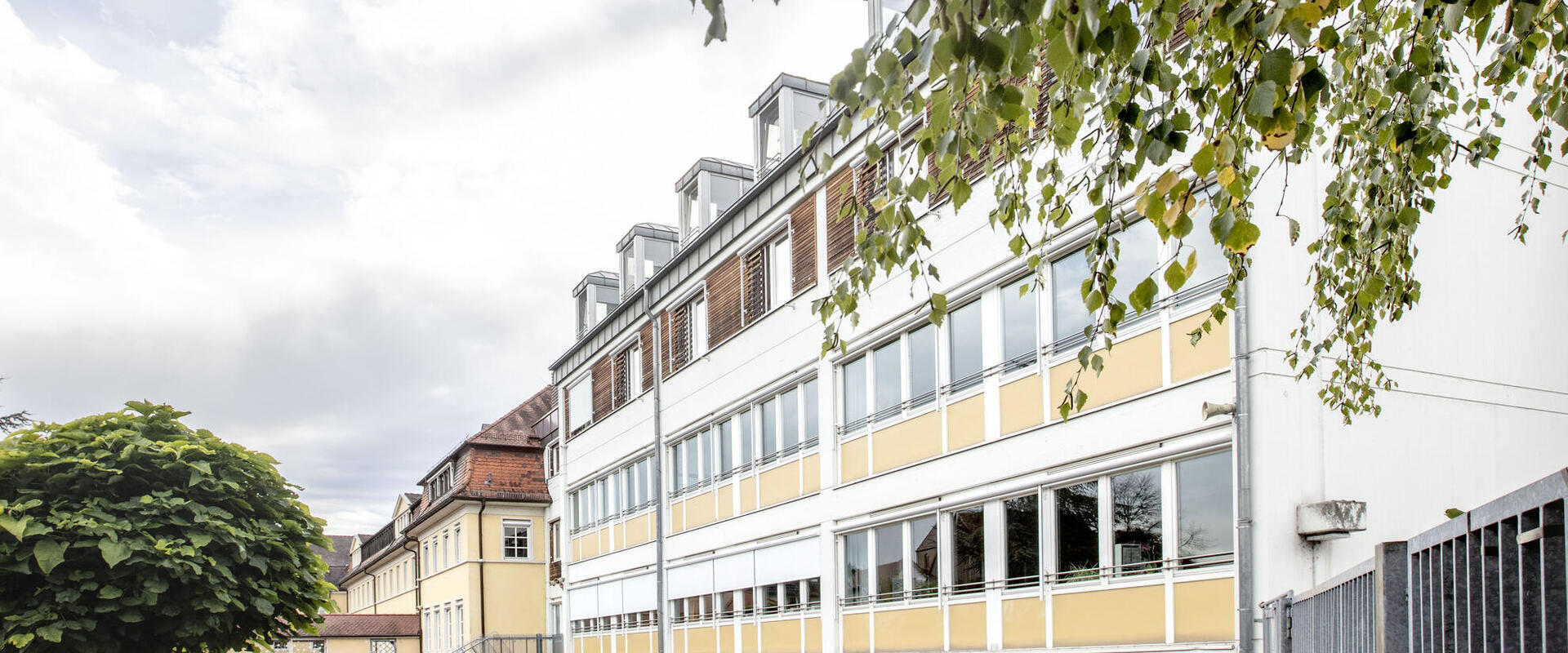Austausch zwischen Politik und Jugendhilfe: Kreistagsmitglieder zu Besuch