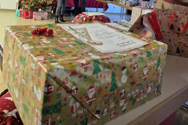 Geschenkübergabe St. Franziskusheim